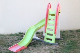 Le toboggan U’Turn (Smoby) enfant