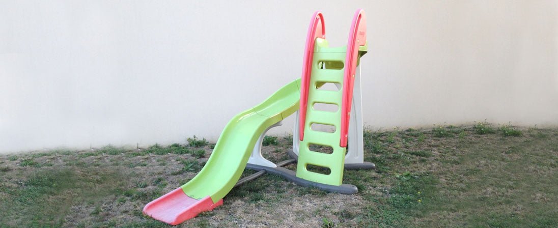 Le toboggan U’Turn (Smoby) enfant