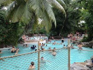 Piscine intérieure Center Parcs Normandie