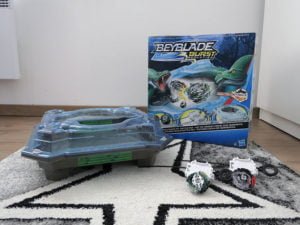 arène beyblade fosse aux serpents