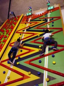 Débuter escalade en salle Hapik