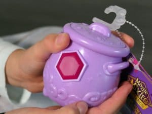 Jouet chaudron Magic Mixies