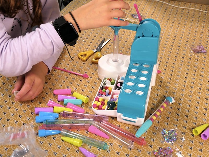 Clementoni - l'atelier des stylos - 10 stylos a créer et personnaliser -  fabriqué en italie CLE8005125527694 - Conforama